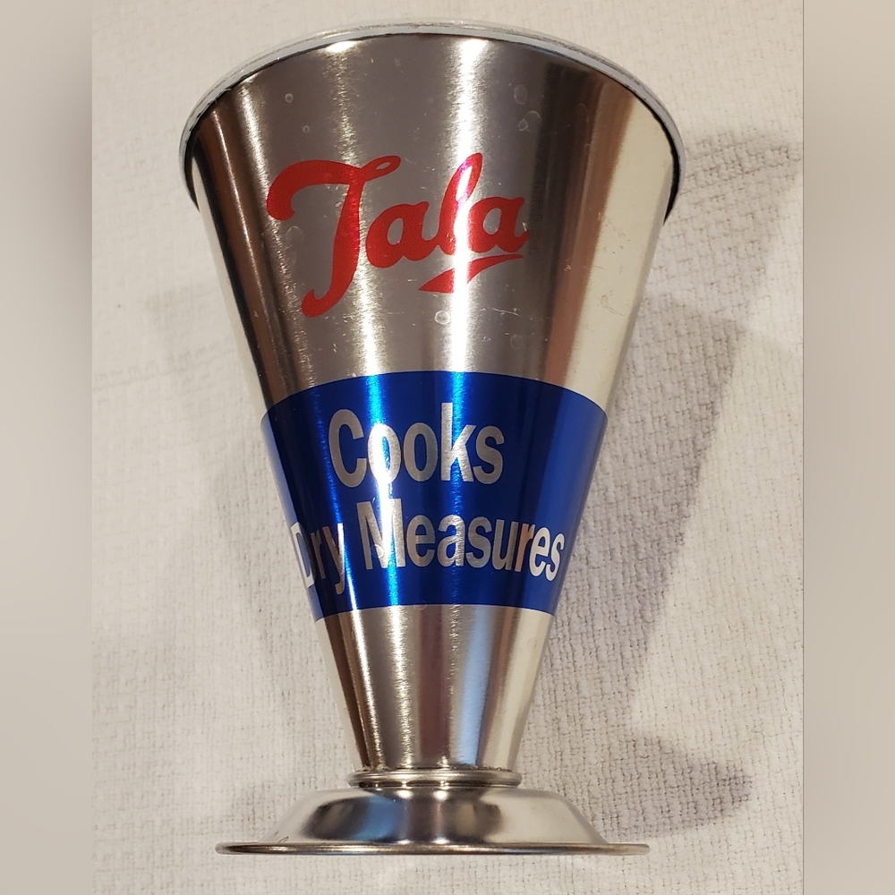 NWOT TALA Cook's Dry Measure